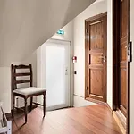 Dinbnb I The Bryggen Experience I Enjoy Life With Friends & Family * Bergen