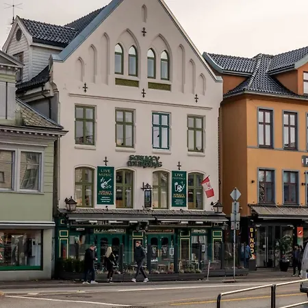Dinbnb I The Bryggen Experience I Enjoy Life With Friends & Family Bergen
