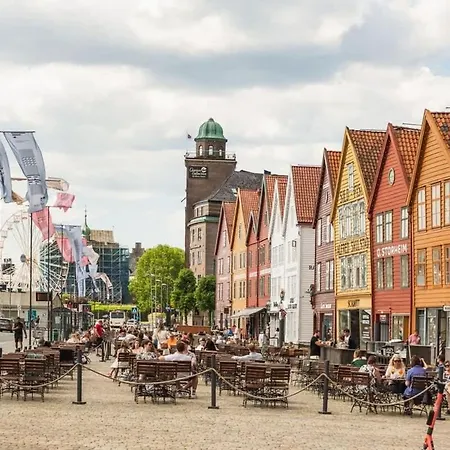 아파트 Dinbnb I The Bryggen Experience I Enjoy Life With Friends & Family *